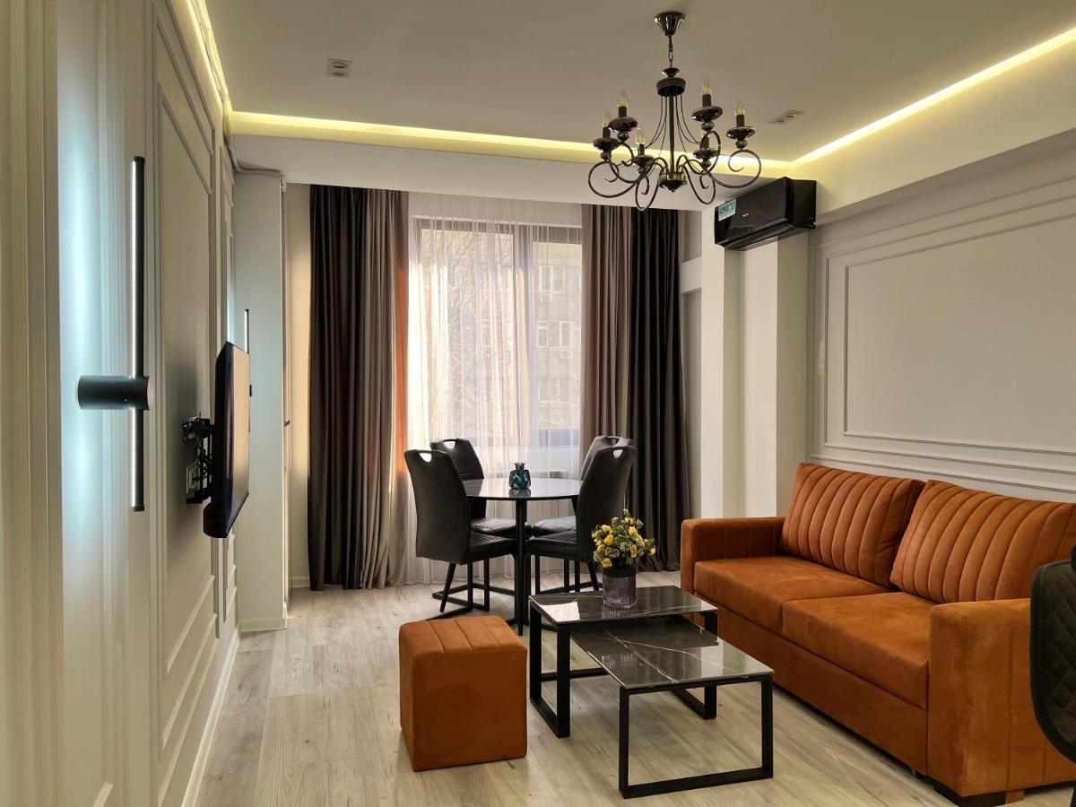 Cozy Apt 3 City Center Jerevan Buitenkant foto