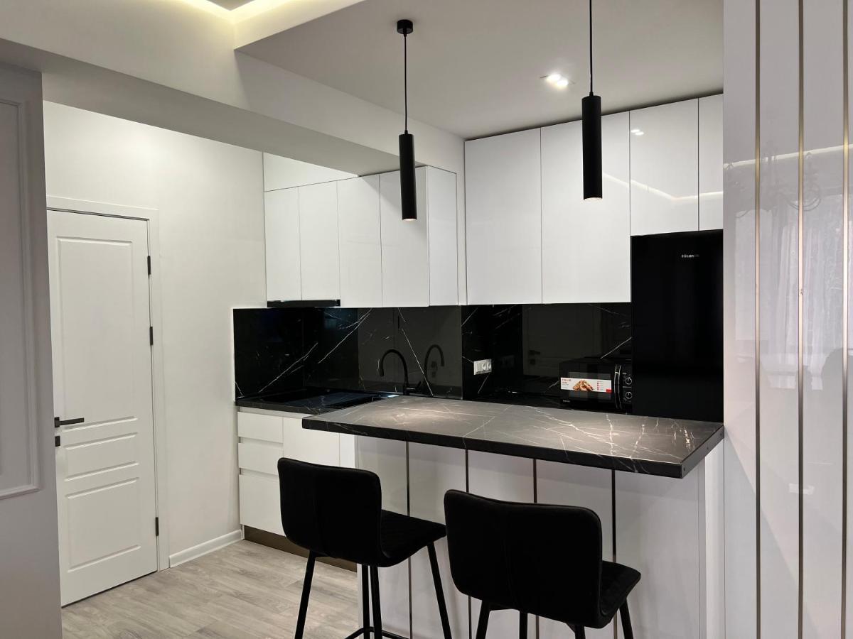 Cozy Apt 3 City Center Jerevan Buitenkant foto